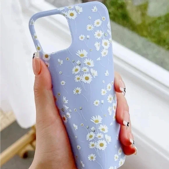 ⚠️Clearance iPhone 13/Pro/Pro Max Lilac Purple Daisy Phone Case - Picture 4 of 4